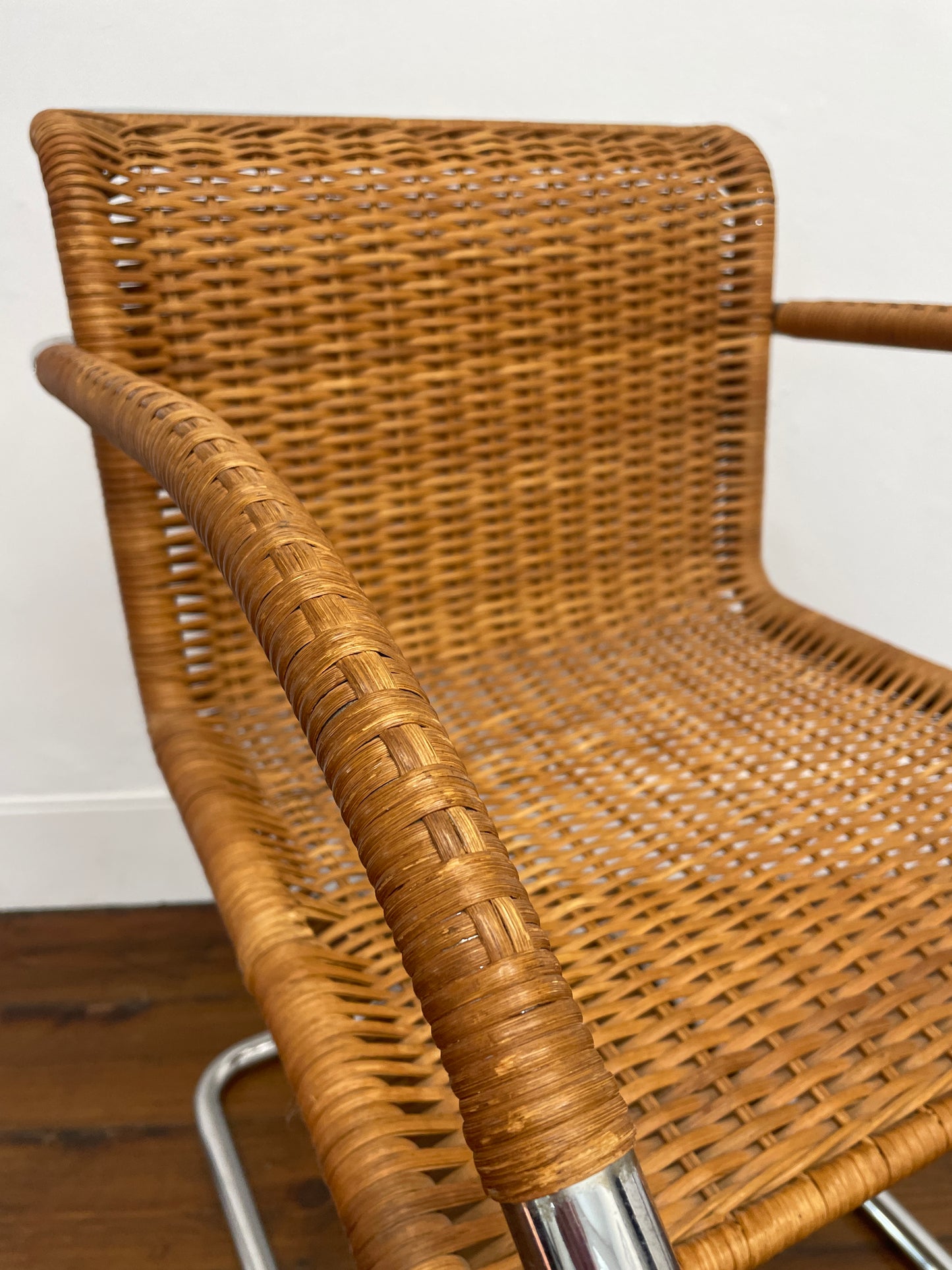 MR20 Mies van der Rohe Chair