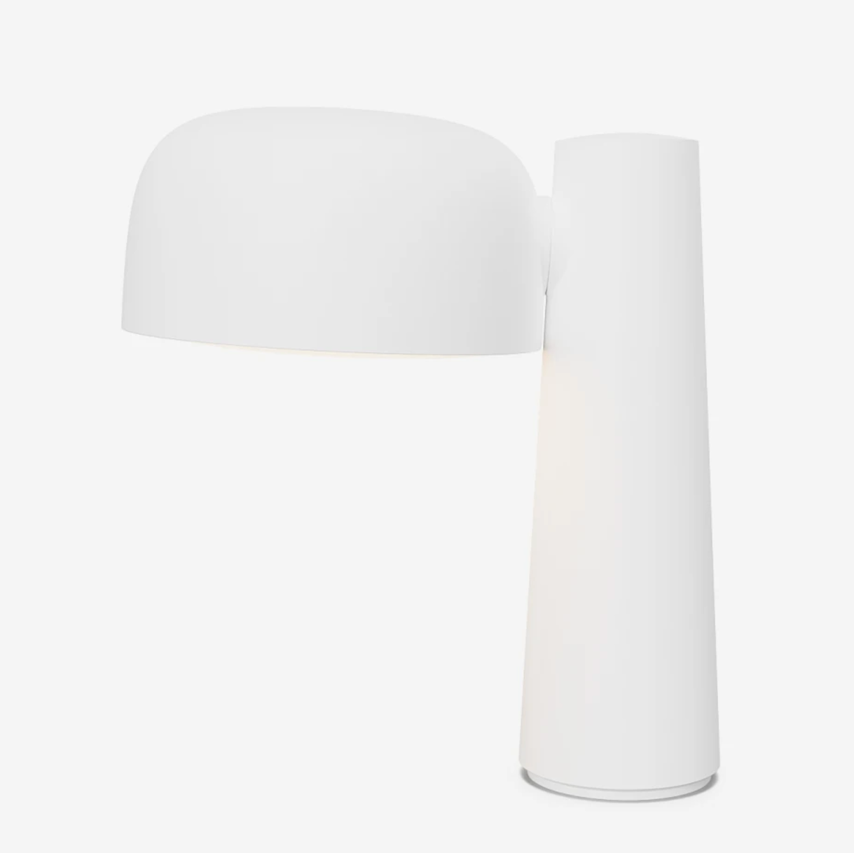 Gio Task Light by Gantri